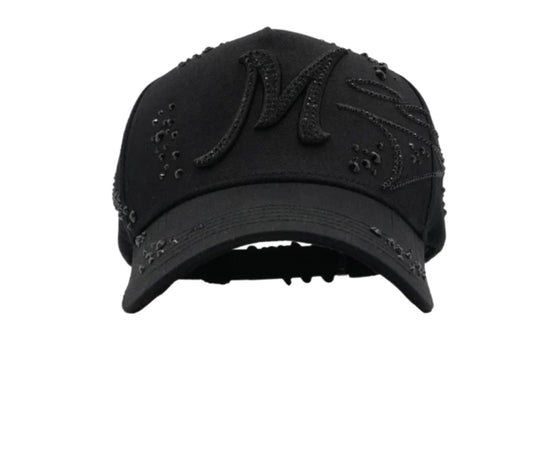 31 hats x “El Mago” Total Black